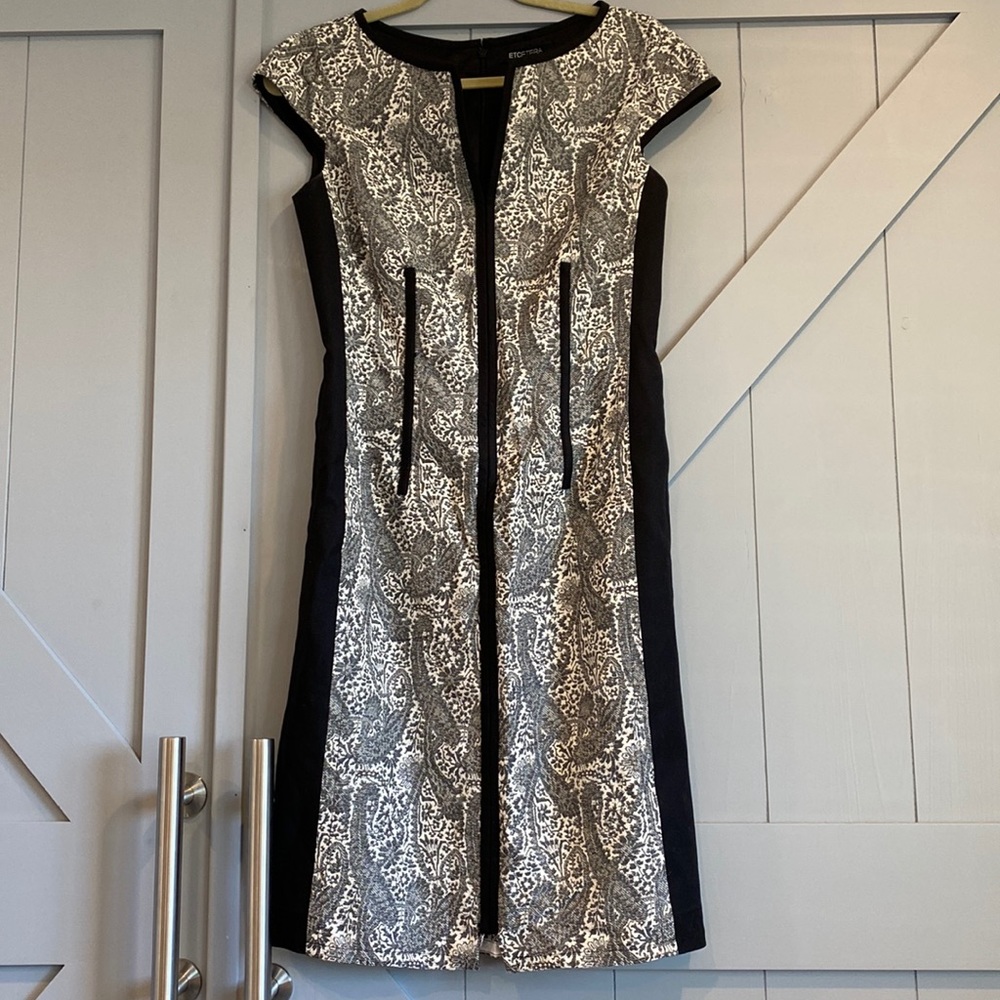 Beautiful dress!!